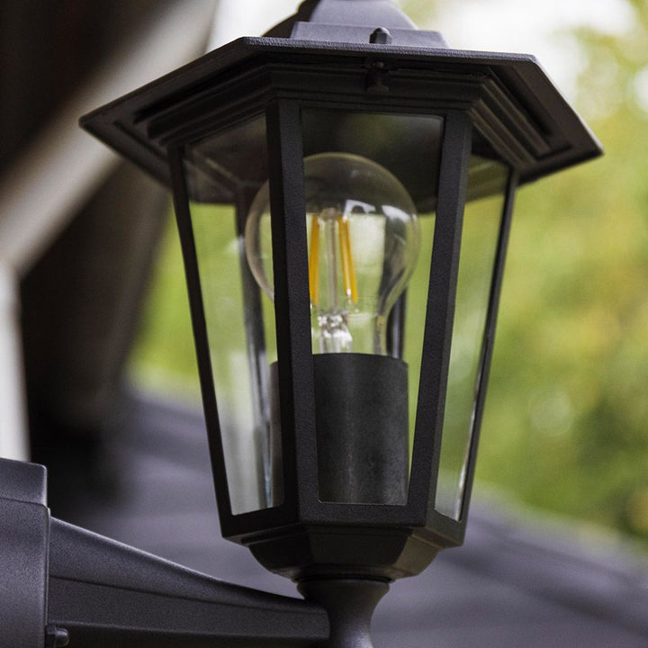 Hoftronic Huron Klassieke Wandlamp Bewegingsmelder IP44 E27 Zwart