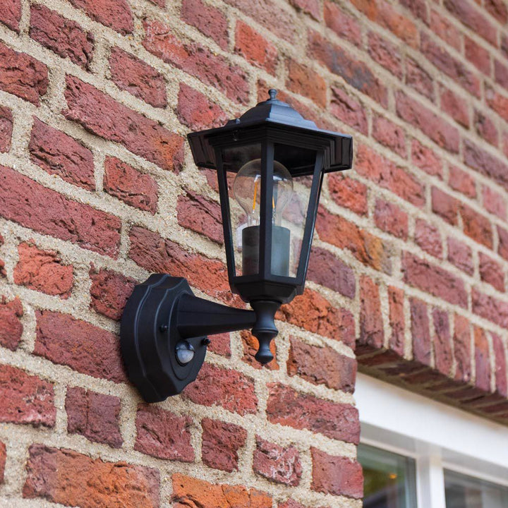 Hoftronic Huron Klassieke Wandlamp Bewegingsmelder IP44 E27 Zwart